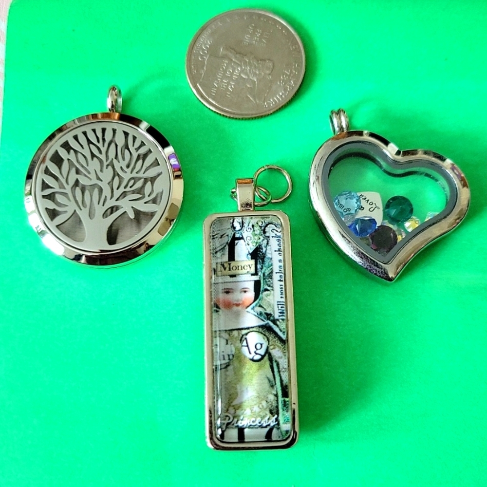 3-silvertone Pendants family tree-heart-plexi all beautiful